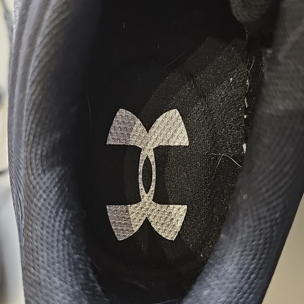 Under Armour Charged Escape 3 Charcoal and Black Running Shoes Women's Size 8.5 - Picture 2 of 5